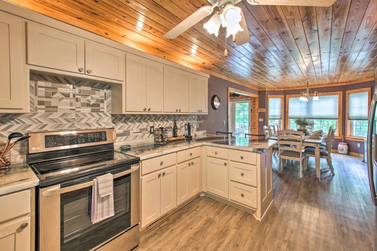 Lakeside Hot Springs Retreat With Kayaks And Boat Dock Hot Springs Village Luaran gambar